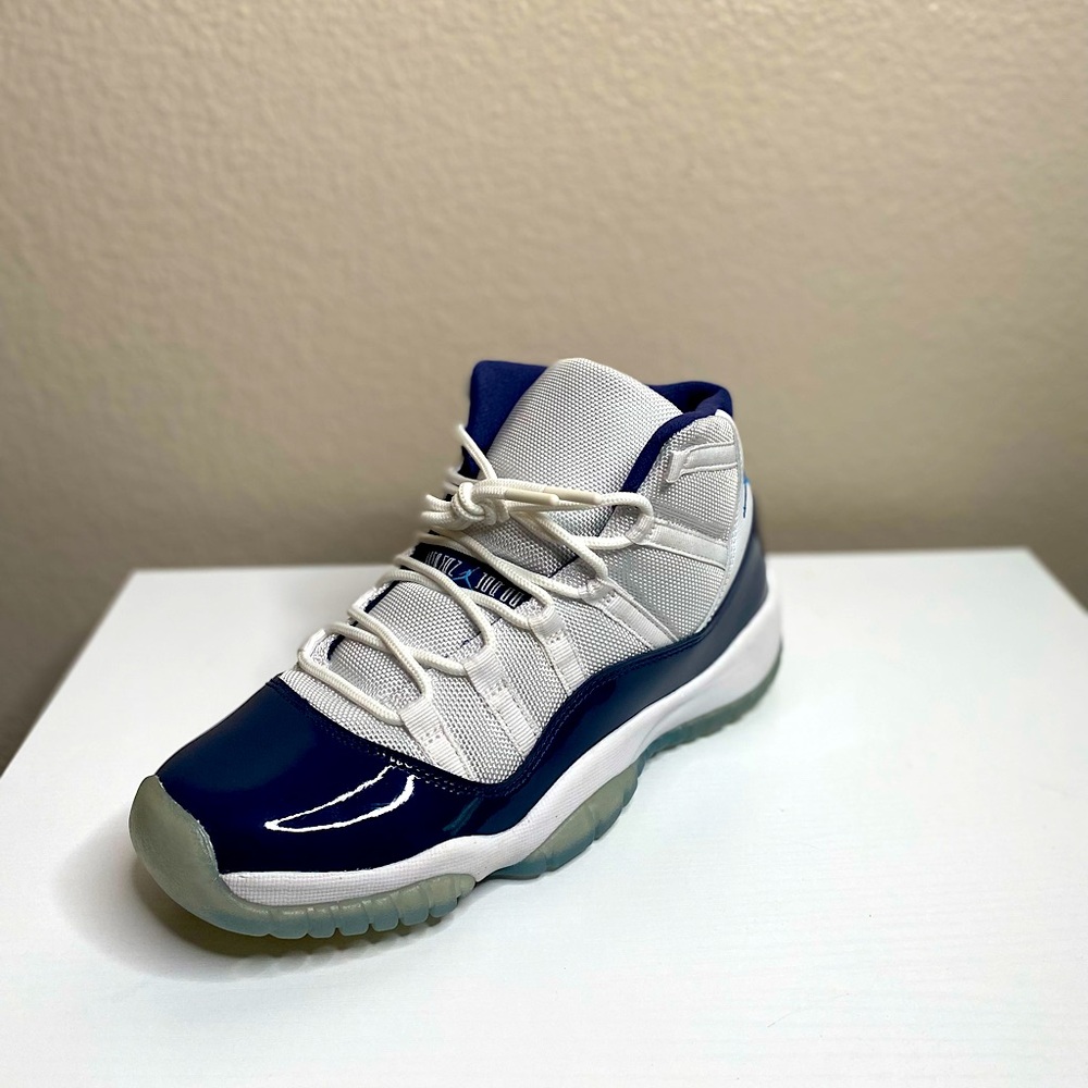 AIR JORDANS 11 RETRO BG
Brand New 
US Size: 6’5
White & blue